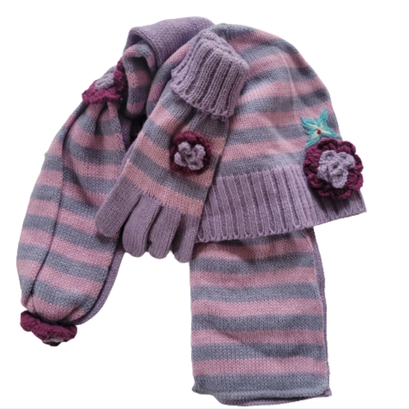 Knit scarf, beanie, and glove set - Picture 1 of 9